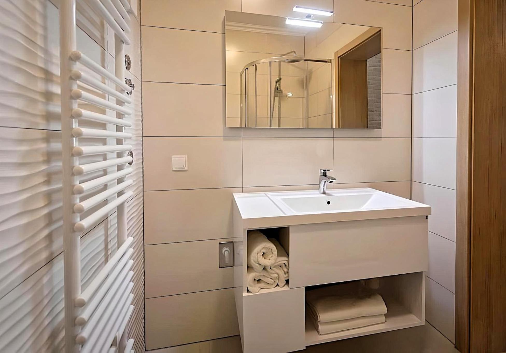 City Center Apartments モスタル エクステリア 写真