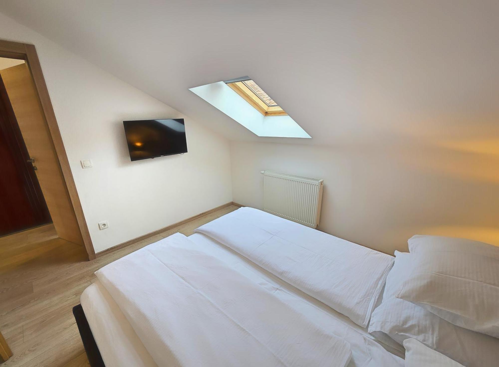 City Center Apartments モスタル エクステリア 写真