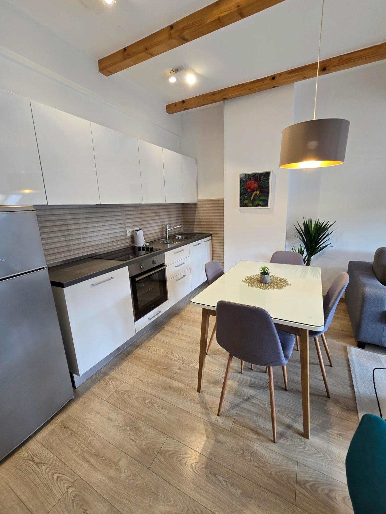 City Center Apartments モスタル エクステリア 写真